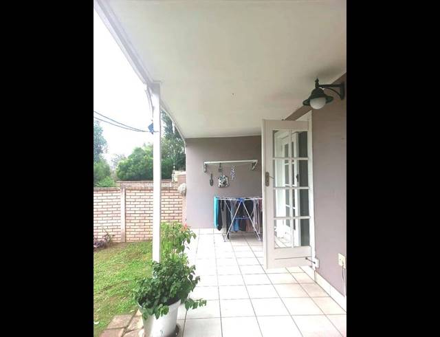 2 BEDROOM APARTMENT FOR SALE IN OATLANDS NORTH